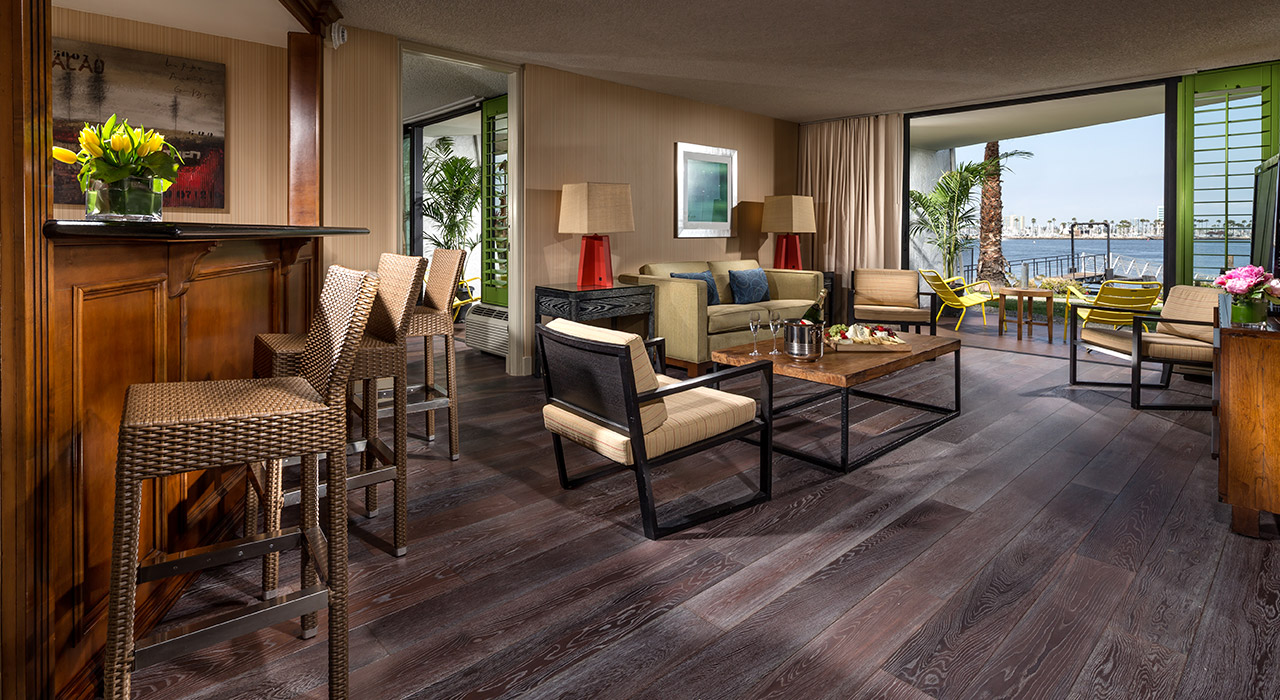 Water View - King Presidential Suite